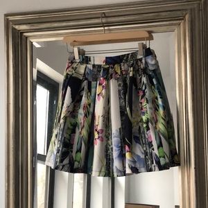 Floral printed skirt